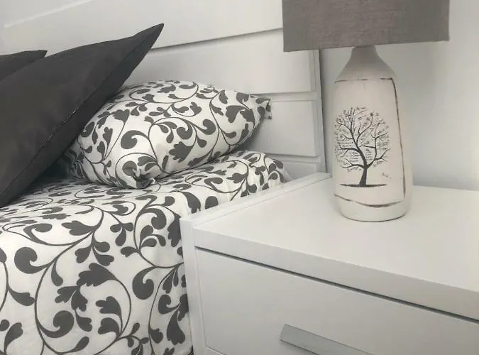 Almar Con Ac, Cristianos לוס כריסטיאנוס