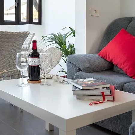 Almar Con Ac, Cristianos